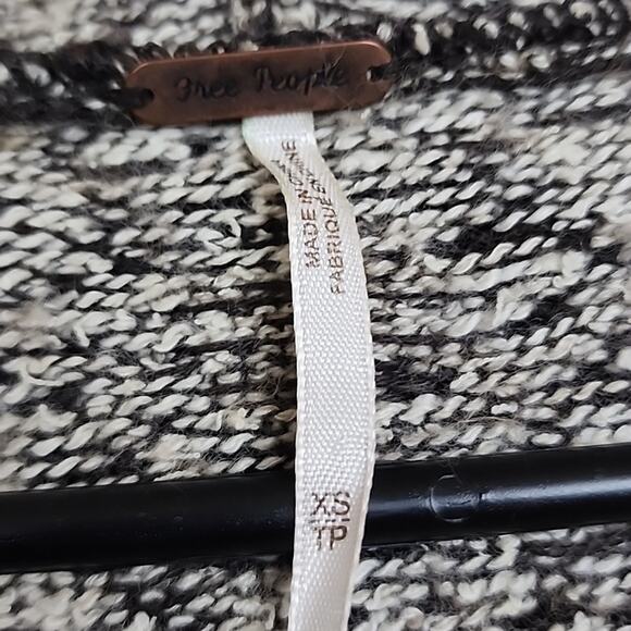 Free People Kai Pom XS Cardigan Sweater - Picture 6 of 13